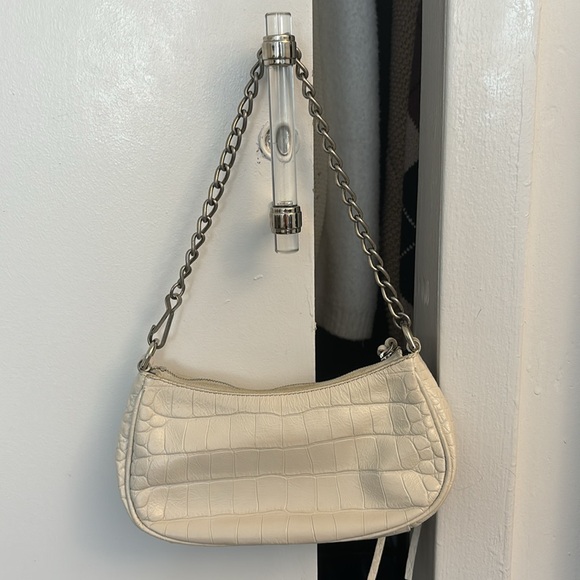 Balenciaga - Women’s Le Cagole Mini Bag with Chain - Optic white one size - Picture 2 of 2